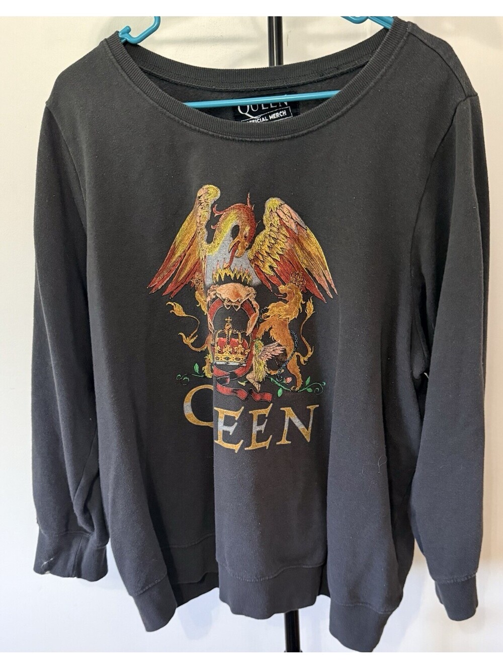 Queen Sweatshirt 4XL Black Crest Logo Graphic Band Pullover Unisex